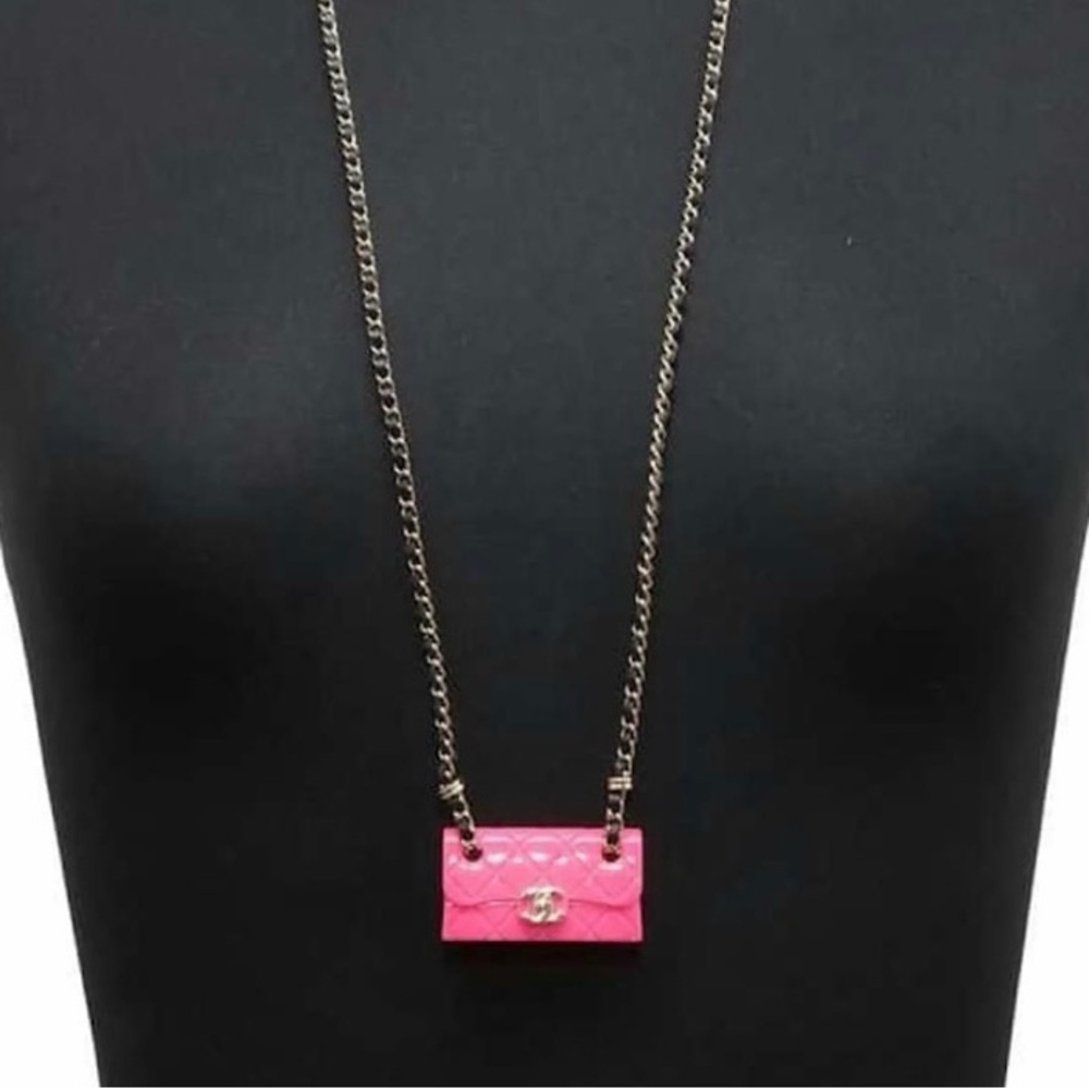 💖 CC ✨ Matelasse purse 👛 Chain ⛓️Necklace 🐃